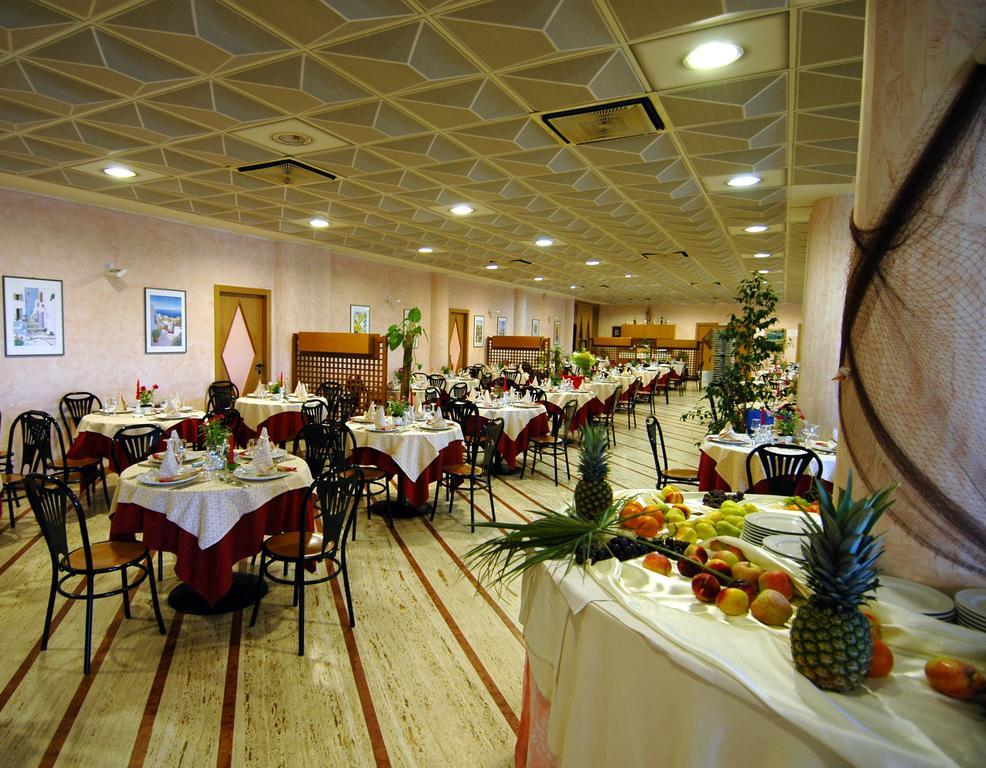 IHR Residence Hotel Le Terrazze Grottammare Esterno foto