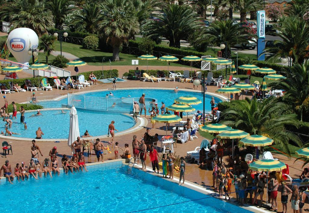 IHR Residence Hotel Le Terrazze Grottammare Esterno foto