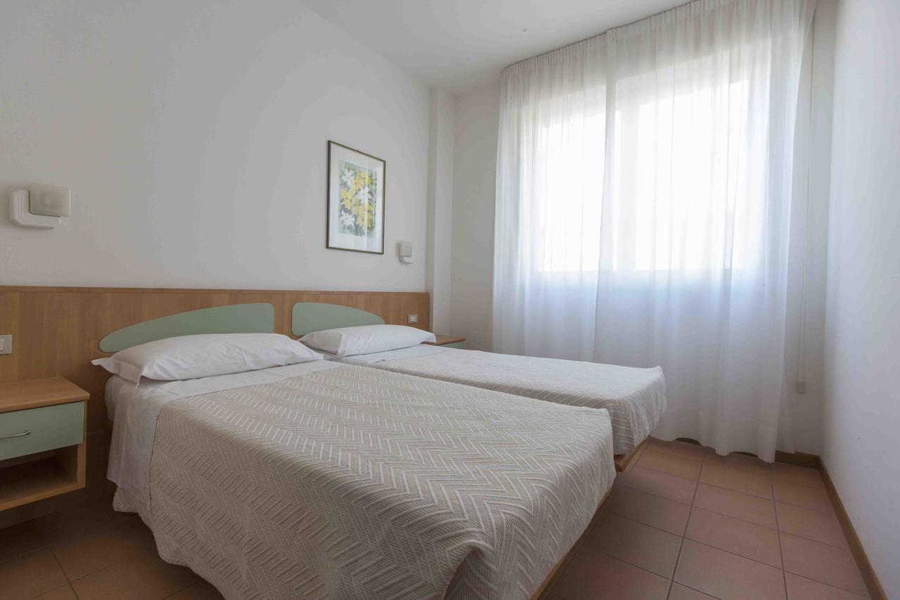 IHR Residence Hotel Le Terrazze Grottammare Esterno foto