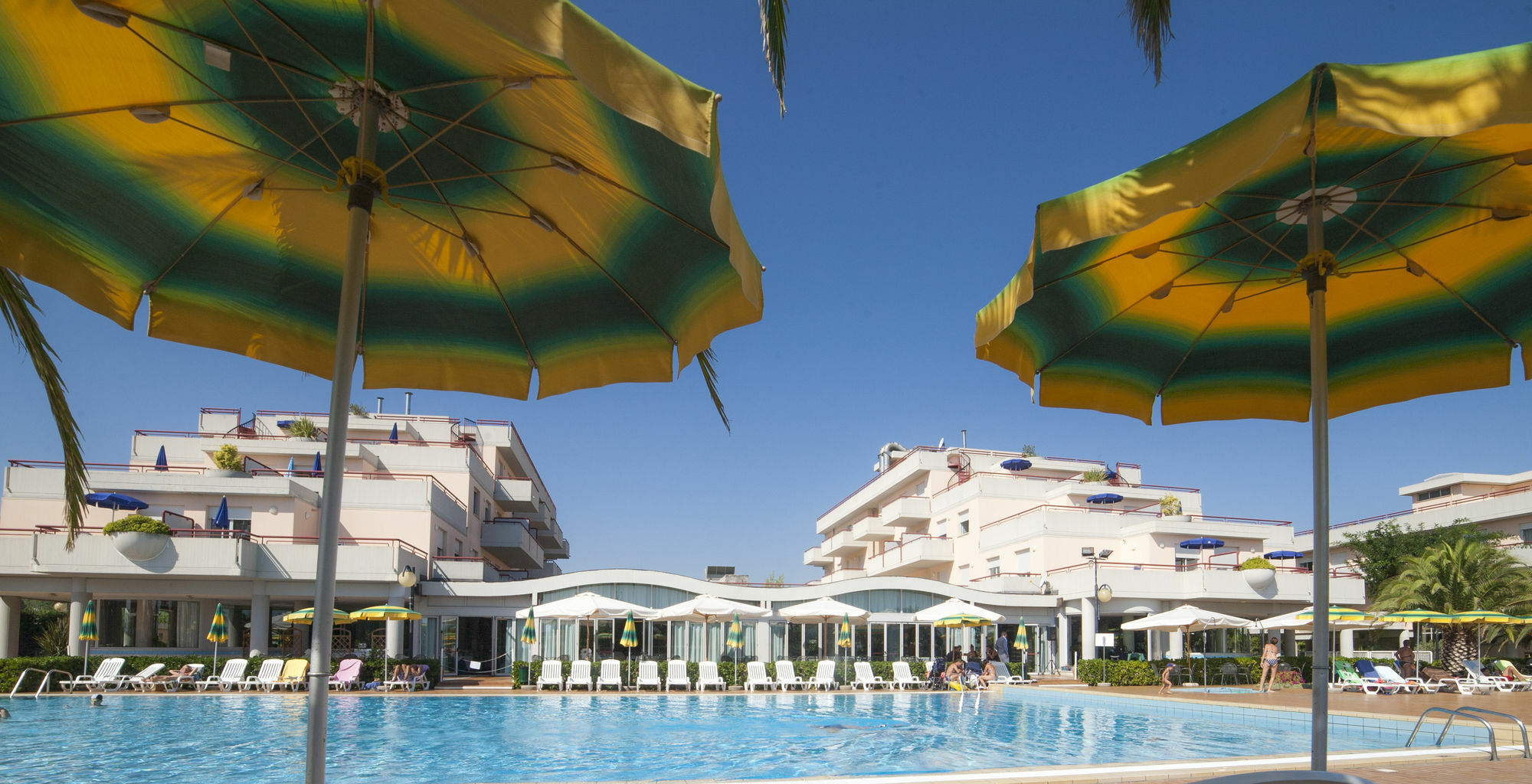 IHR Residence Hotel Le Terrazze Grottammare Esterno foto