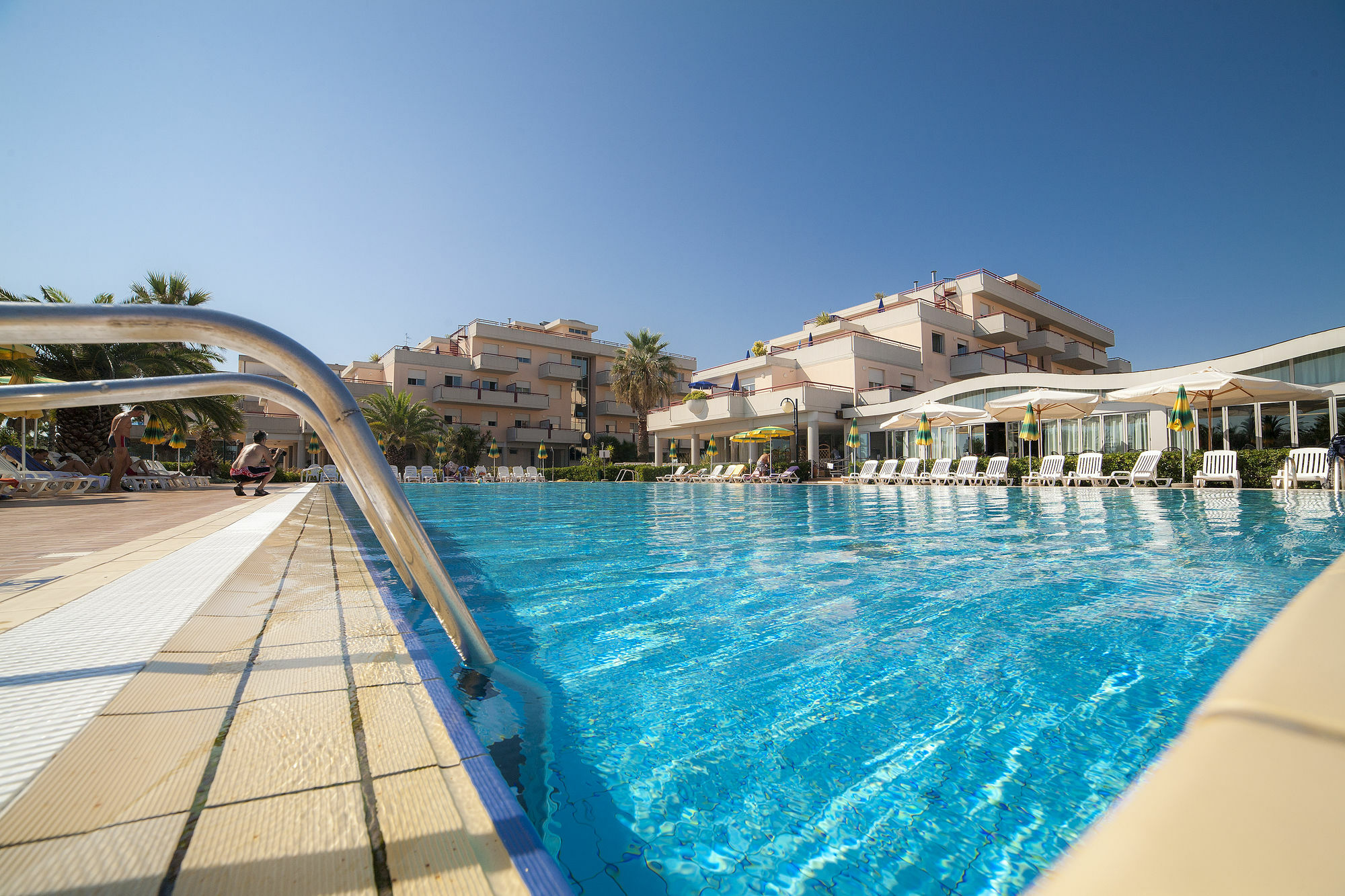 IHR Residence Hotel Le Terrazze Grottammare Esterno foto