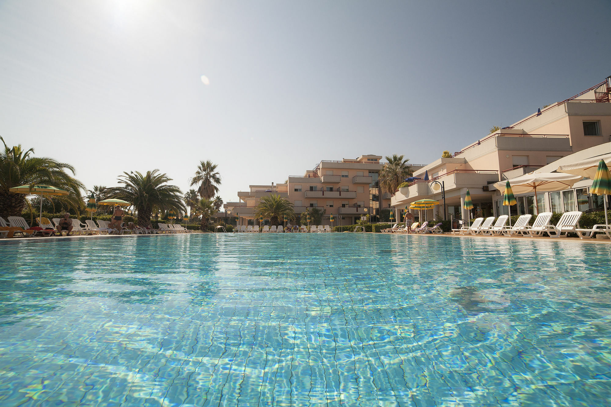 IHR Residence Hotel Le Terrazze Grottammare Esterno foto