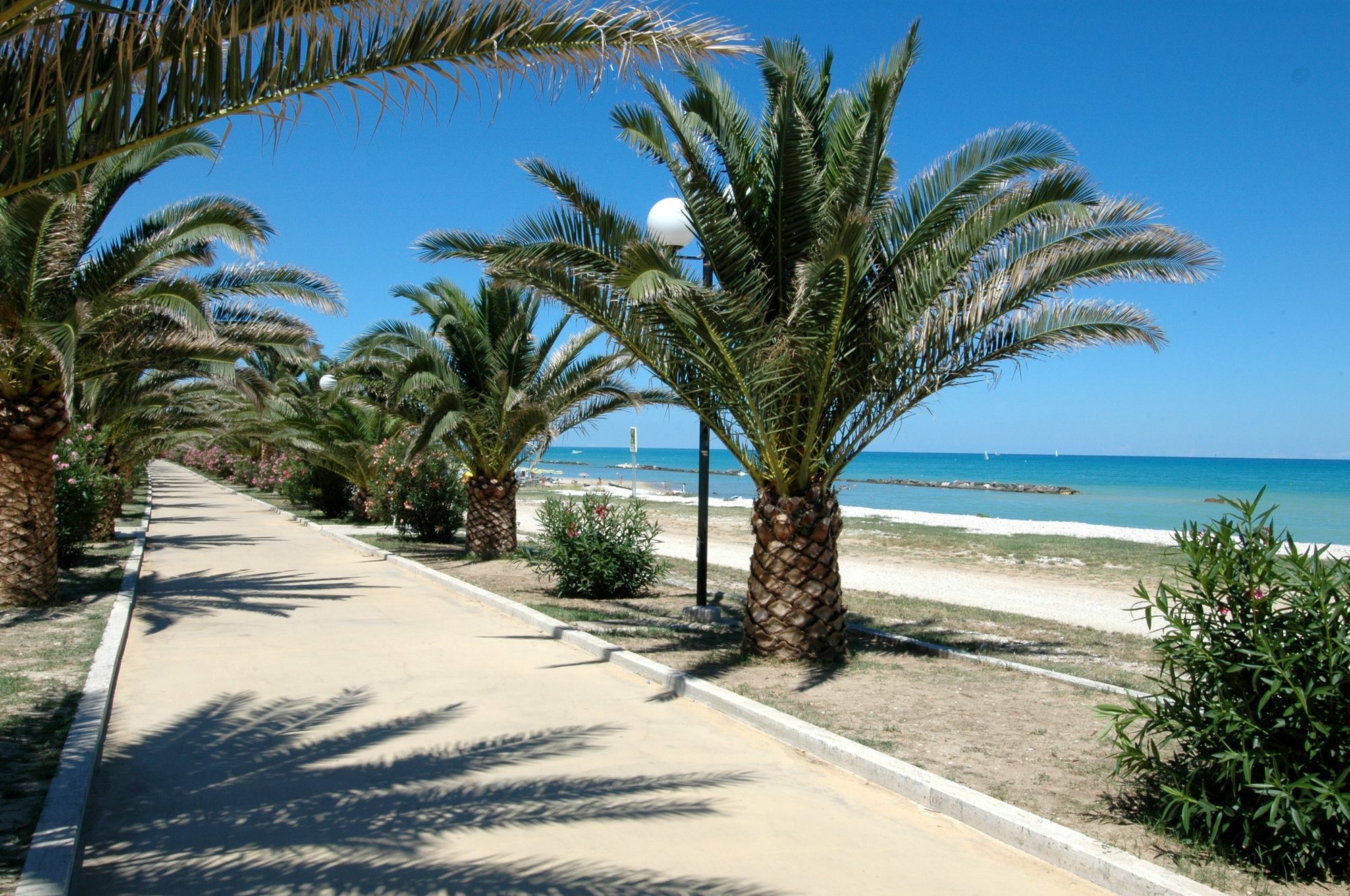 IHR Residence Hotel Le Terrazze Grottammare Esterno foto